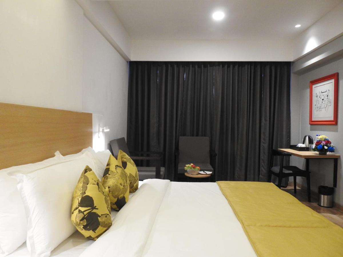 Hotel TGI Ameya Grand Panaji Exterior foto